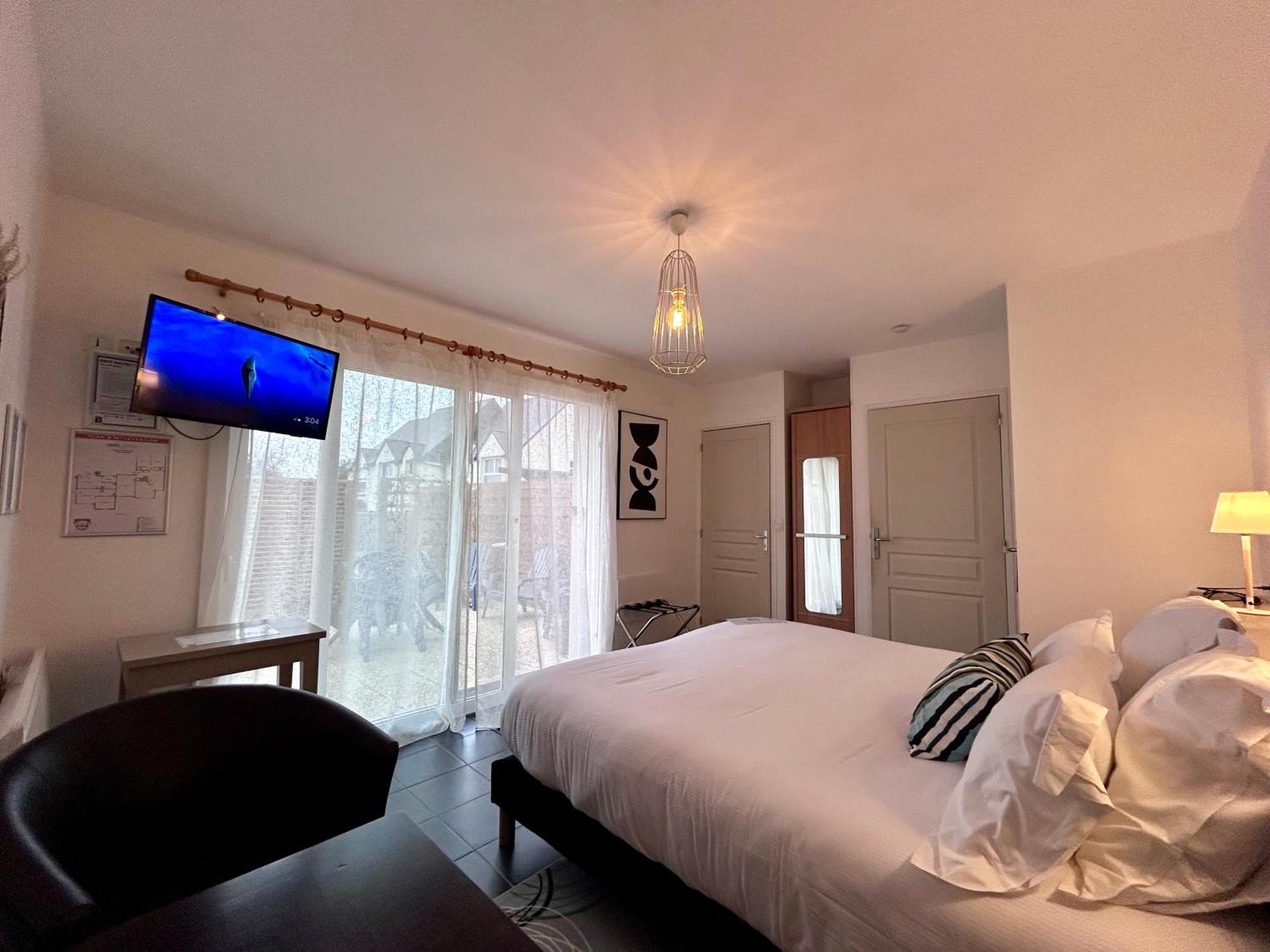Brit Hotel Lannion-Perros Guirec Eksteriør billede