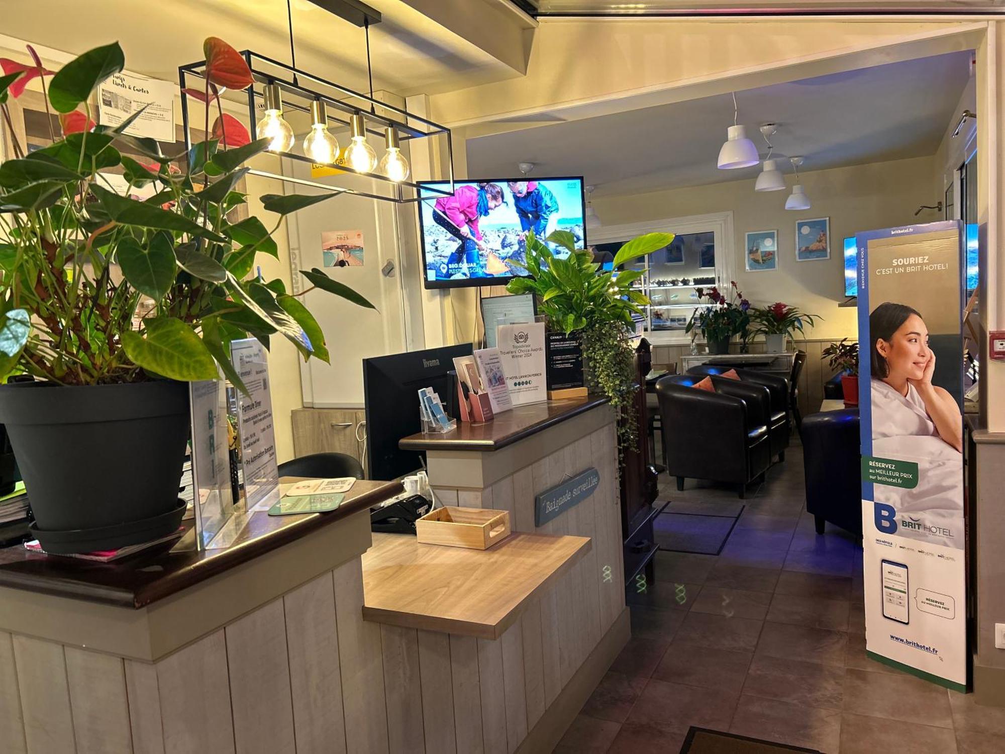 Brit Hotel Lannion-Perros Guirec Eksteriør billede
